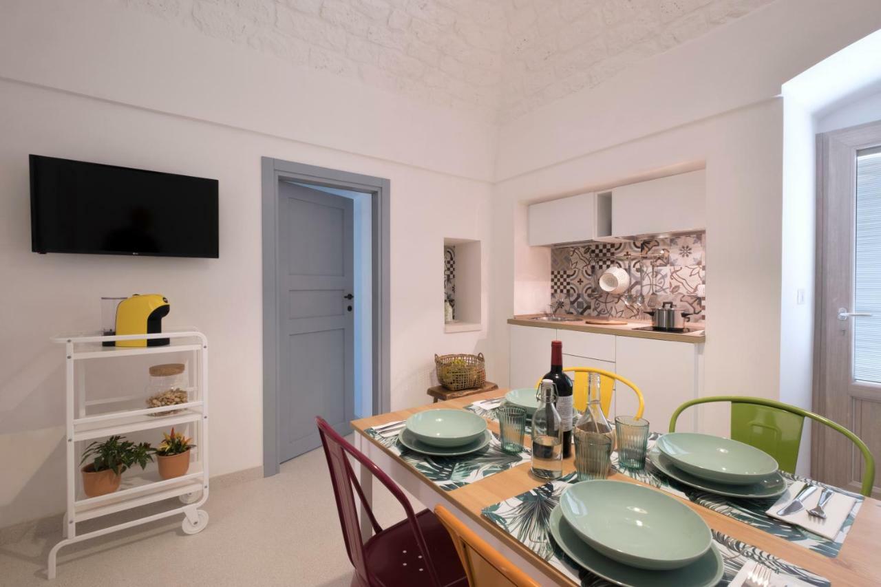 I Colmi - Trulli Suites مارتينا فرانكا المظهر الخارجي الصورة